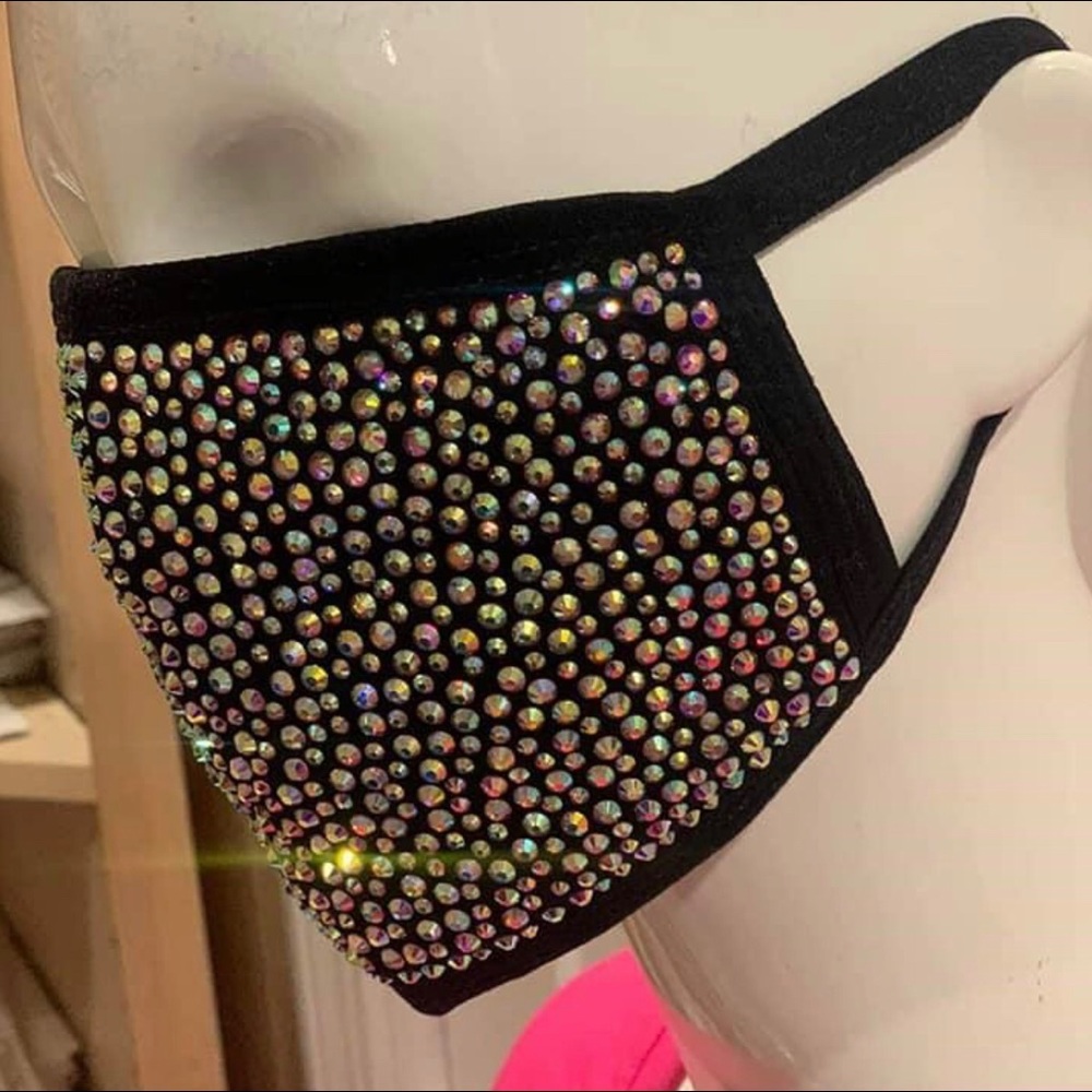 COPY - Facial Mask with filter